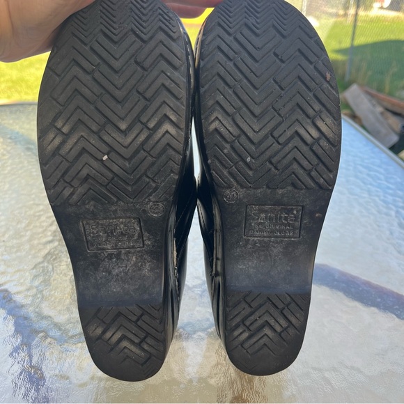 Sanite Black Danish Clogs - FINISH DESCRIPTION - Picture 13 of 16